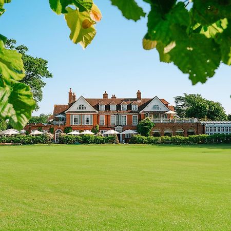 Chewton Glen Hotel - An Iconic Luxury Hotel New Milton Esterno foto