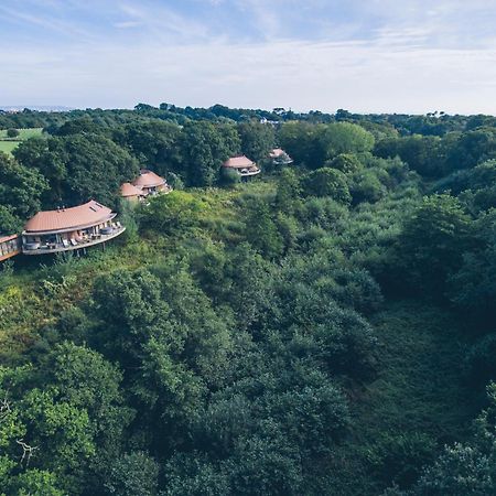 Chewton Glen Hotel - An Iconic Luxury Hotel New Milton Esterno foto
