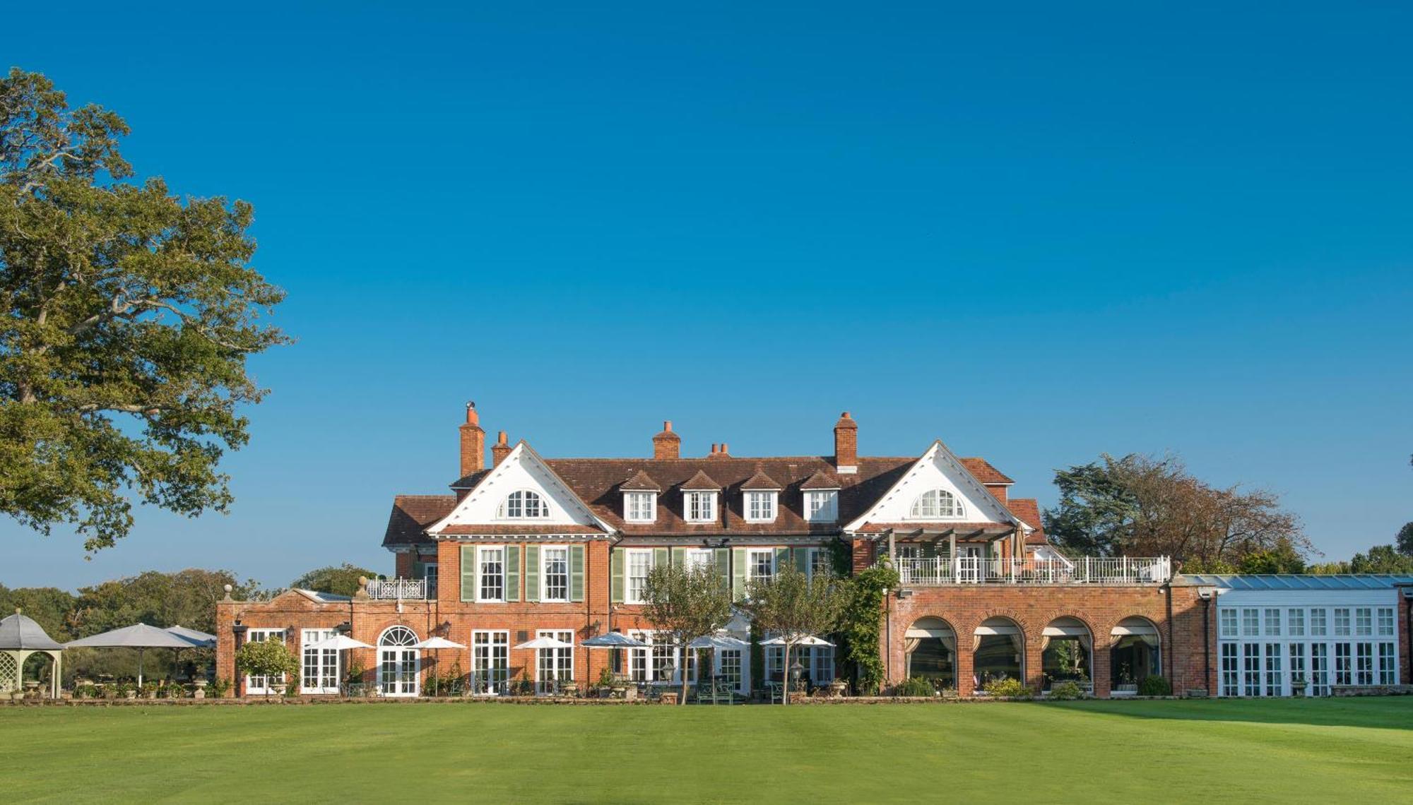 Chewton Glen Hotel - An Iconic Luxury Hotel New Milton Esterno foto