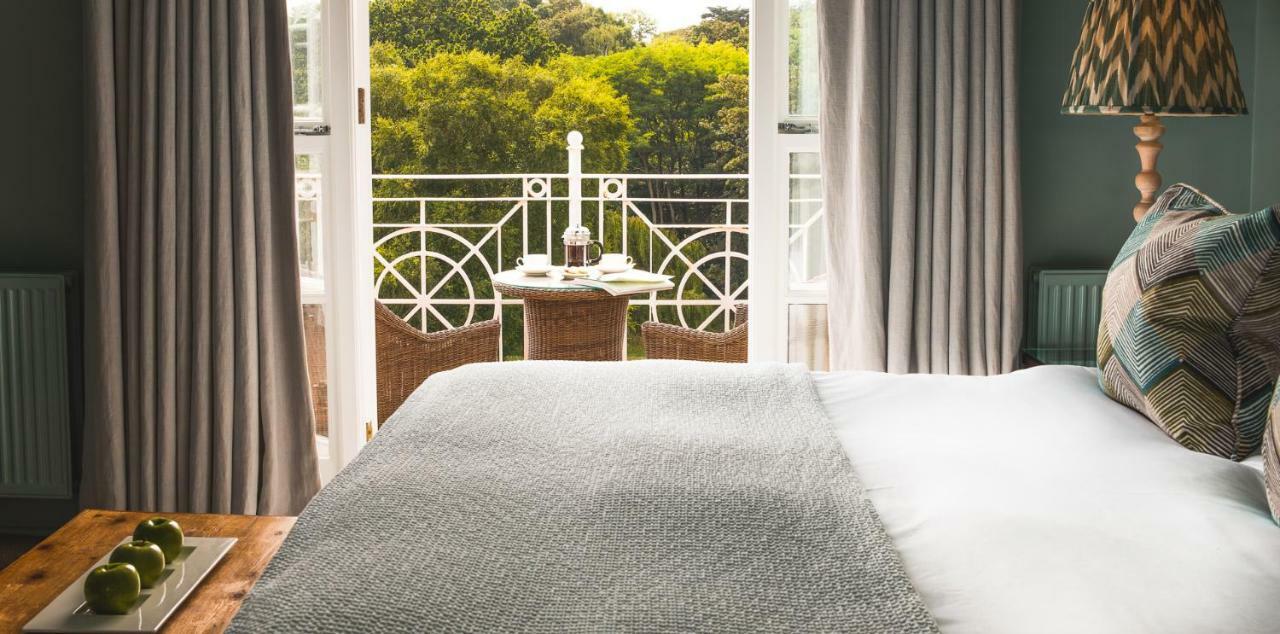 Chewton Glen Hotel - An Iconic Luxury Hotel New Milton Esterno foto