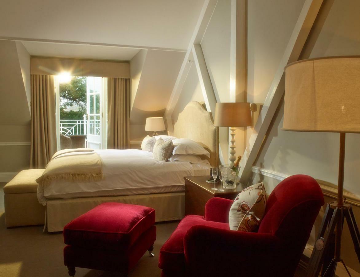 Chewton Glen Hotel - An Iconic Luxury Hotel New Milton Esterno foto