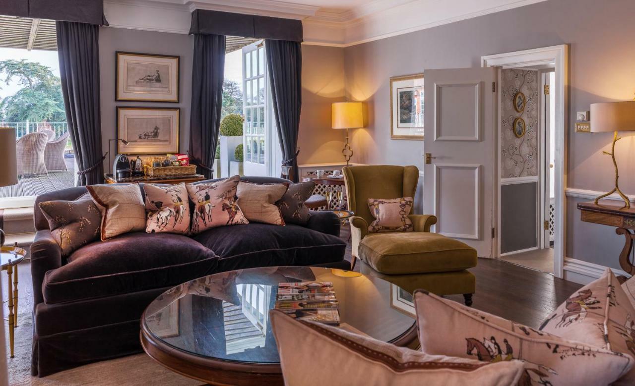 Chewton Glen Hotel - An Iconic Luxury Hotel New Milton Esterno foto